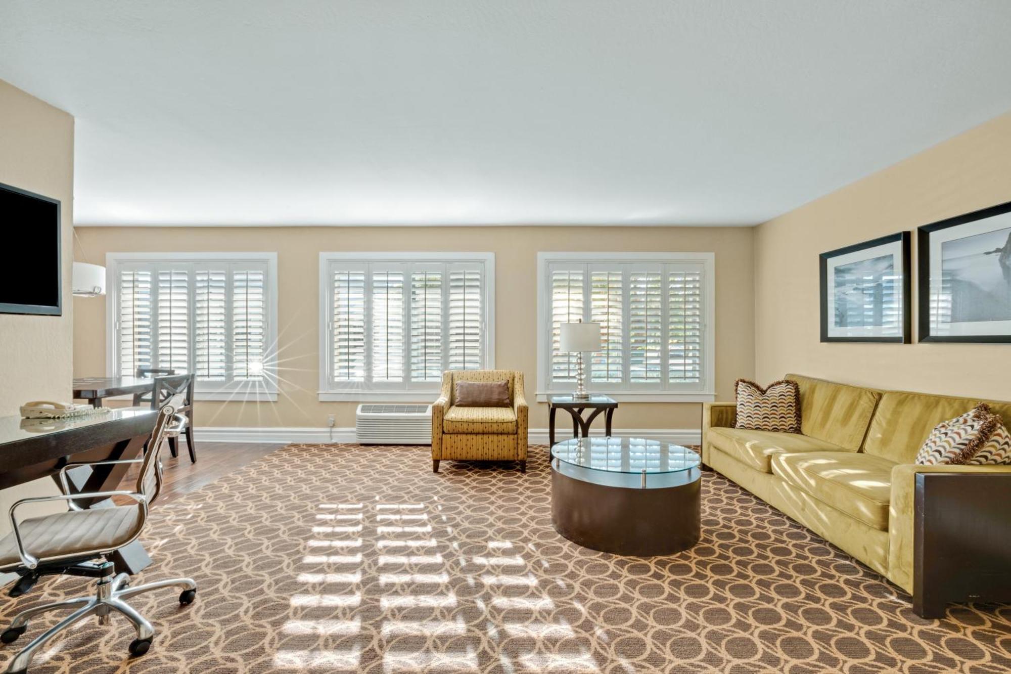 Marin Suites Hotel Corte Madera Bagian luar foto