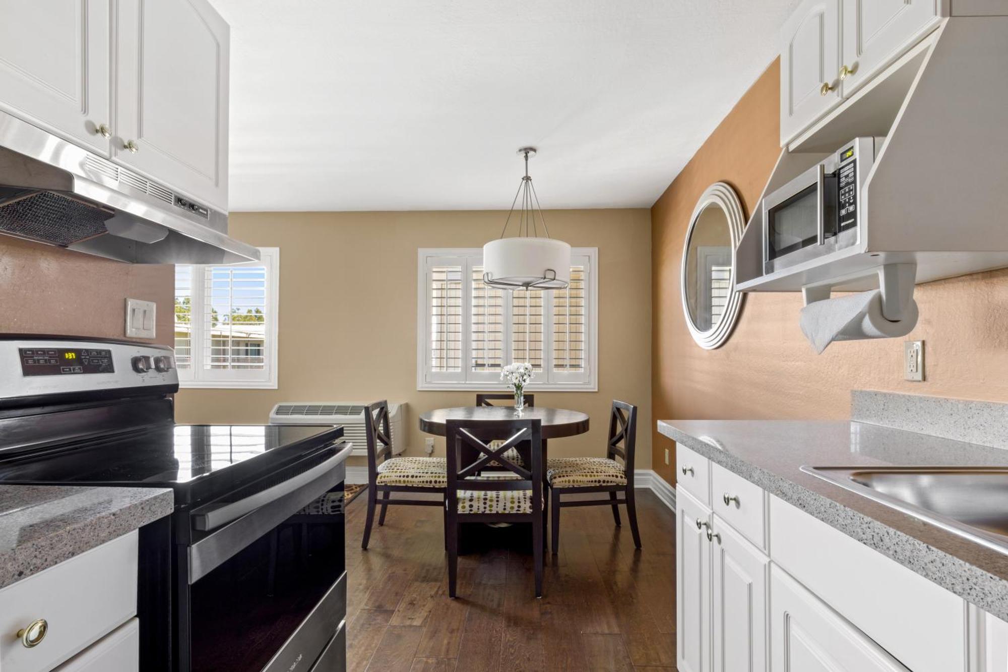 Marin Suites Hotel Corte Madera Bagian luar foto