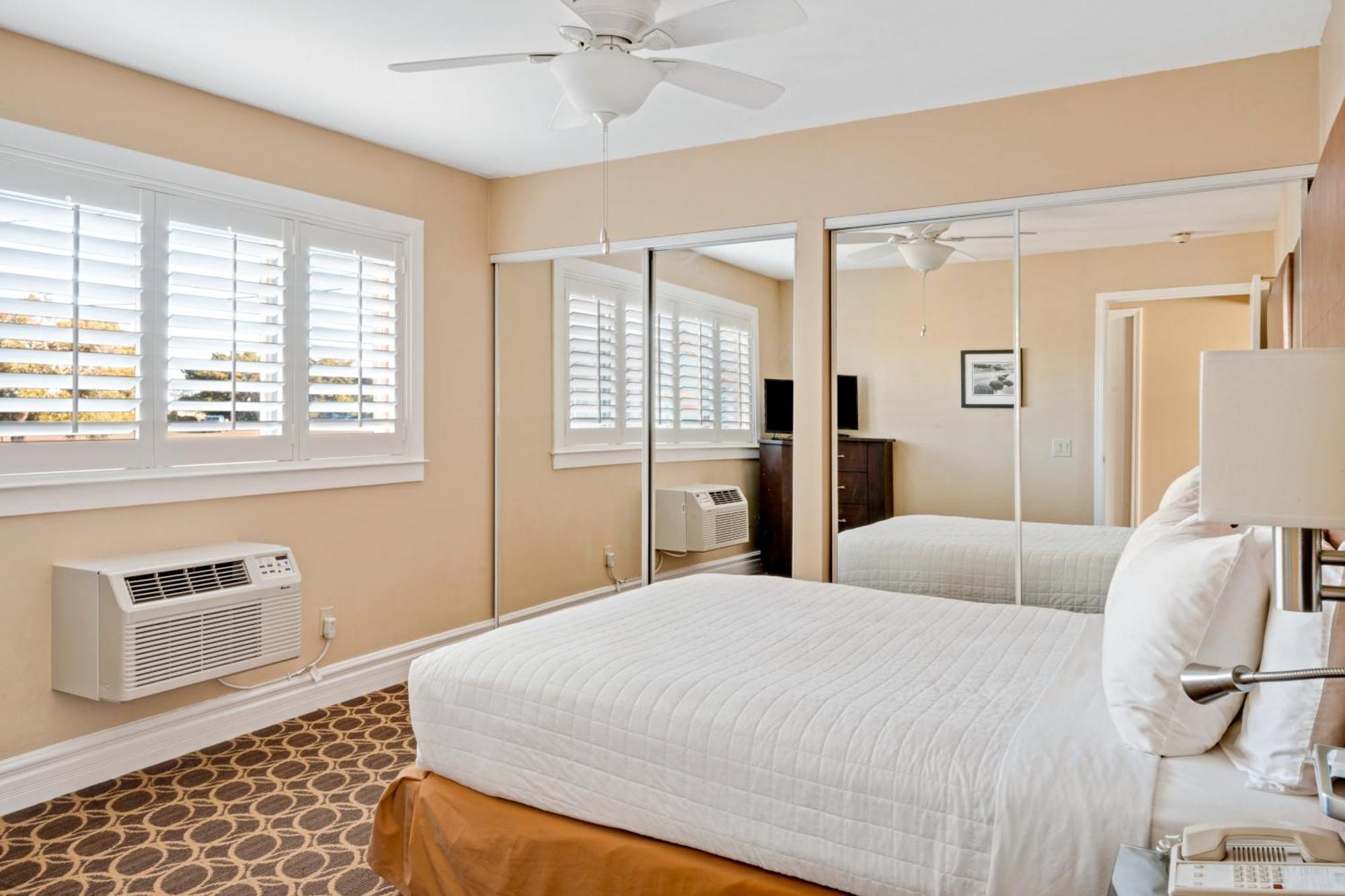 Marin Suites Hotel Corte Madera Bagian luar foto